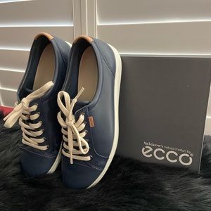 Ecco marine blue leather sneakers